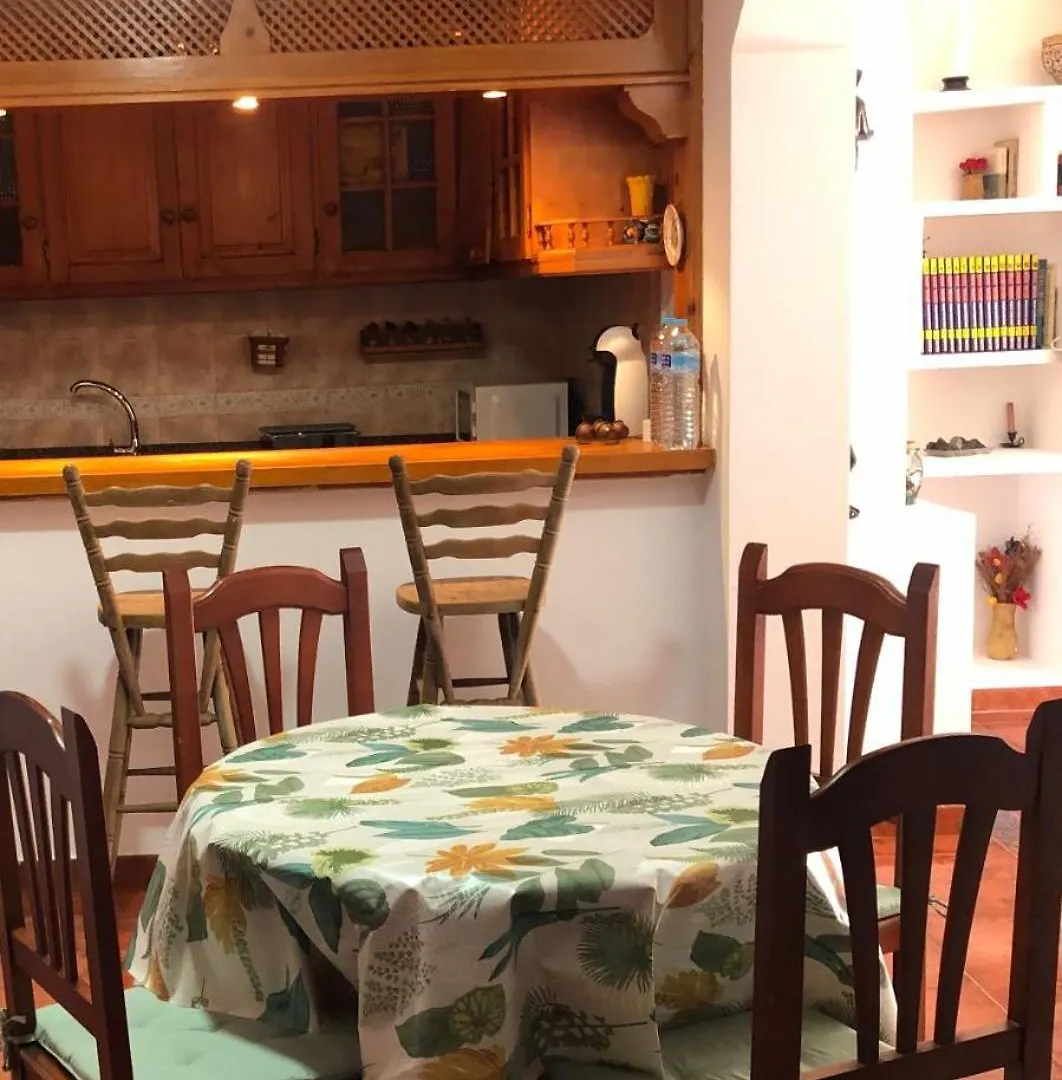 شقة Apartamento Los Rivers إِستيبونا إسبانيا